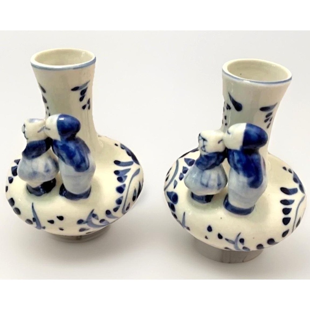 Delft Vase Kissing Couple Boy Girl Hand painted Cottage Shabby Blue VTG 2PC Set